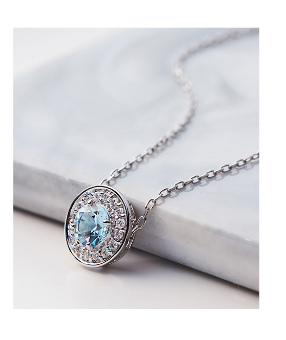 �v���`�i�A�N�A�}�����l�b�N���X