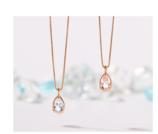 �J���[�X�g�[���l�b�N���X