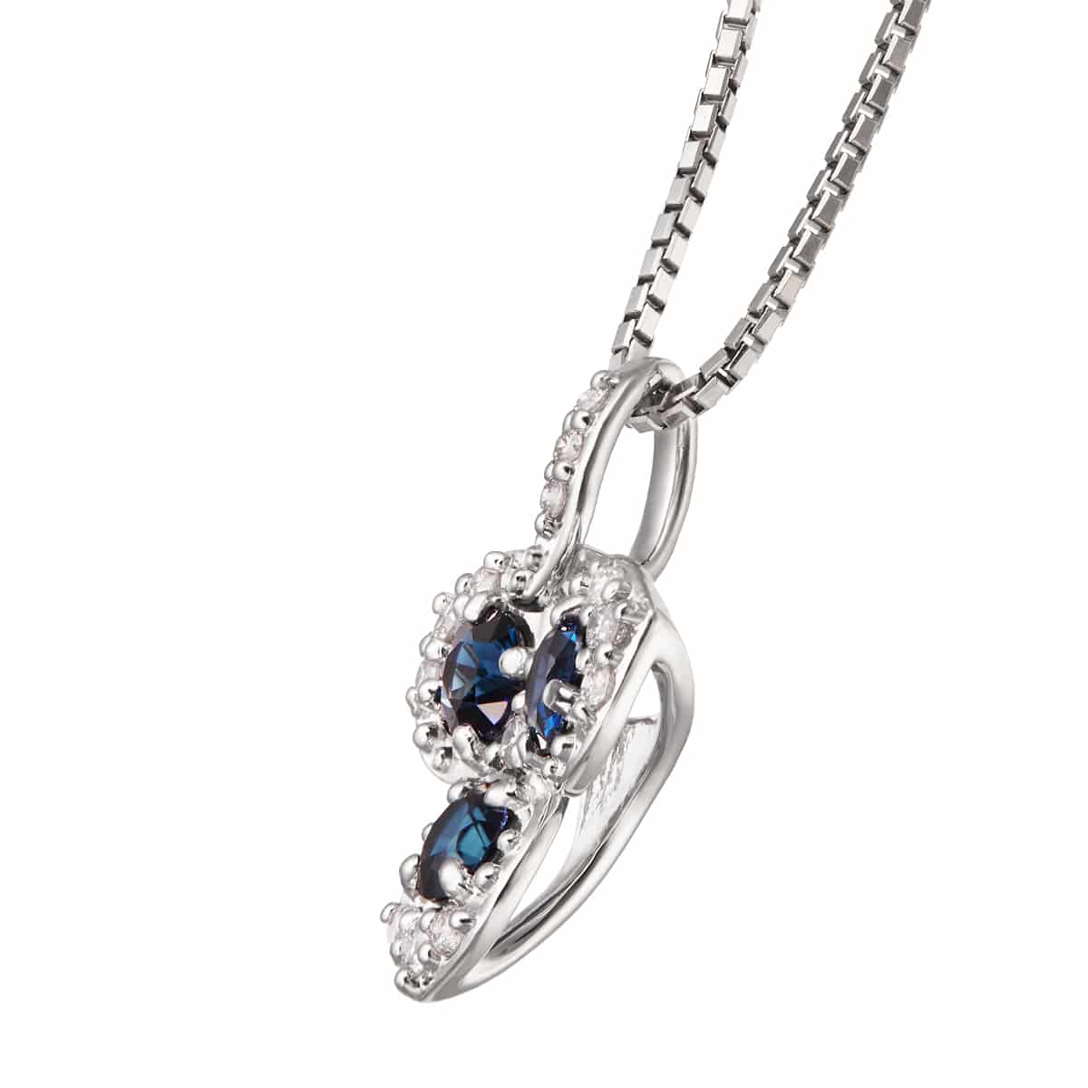 �v���`�i�T�t�@�C�A�l�b�N���X