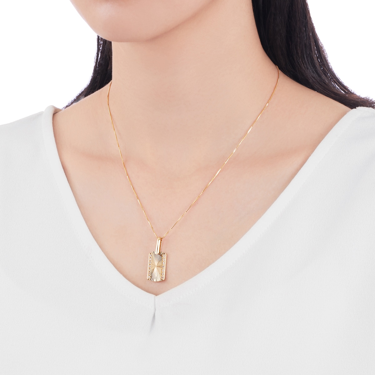 K18�C�G���[�S�[���h�_�C�������h�y���_���g