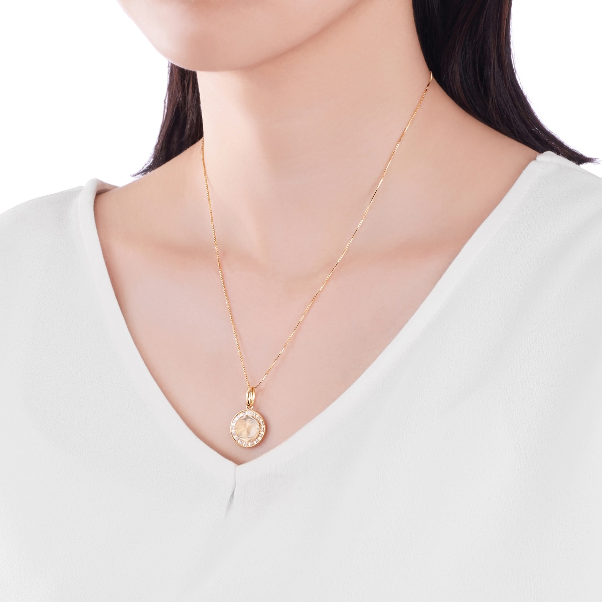 K18�C�G���[�S�[���h�_�C�������h�y���_���g