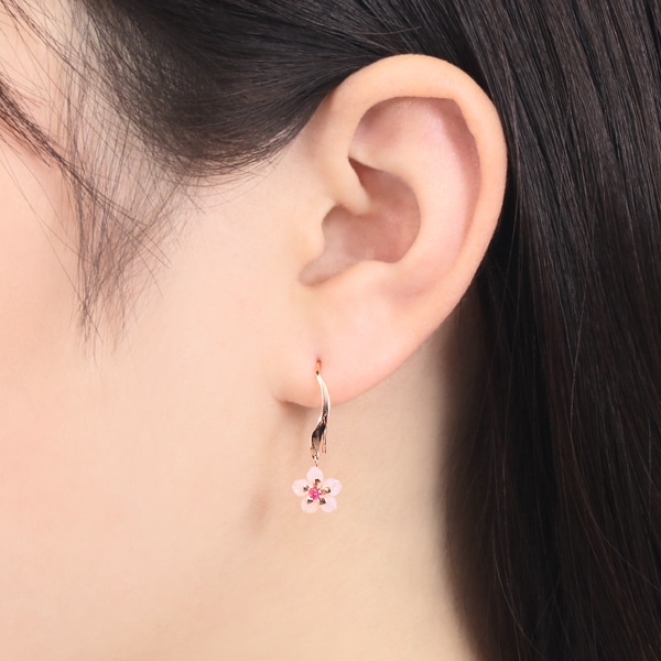 K10�s���N�S�[���h�V�F���s�A�X