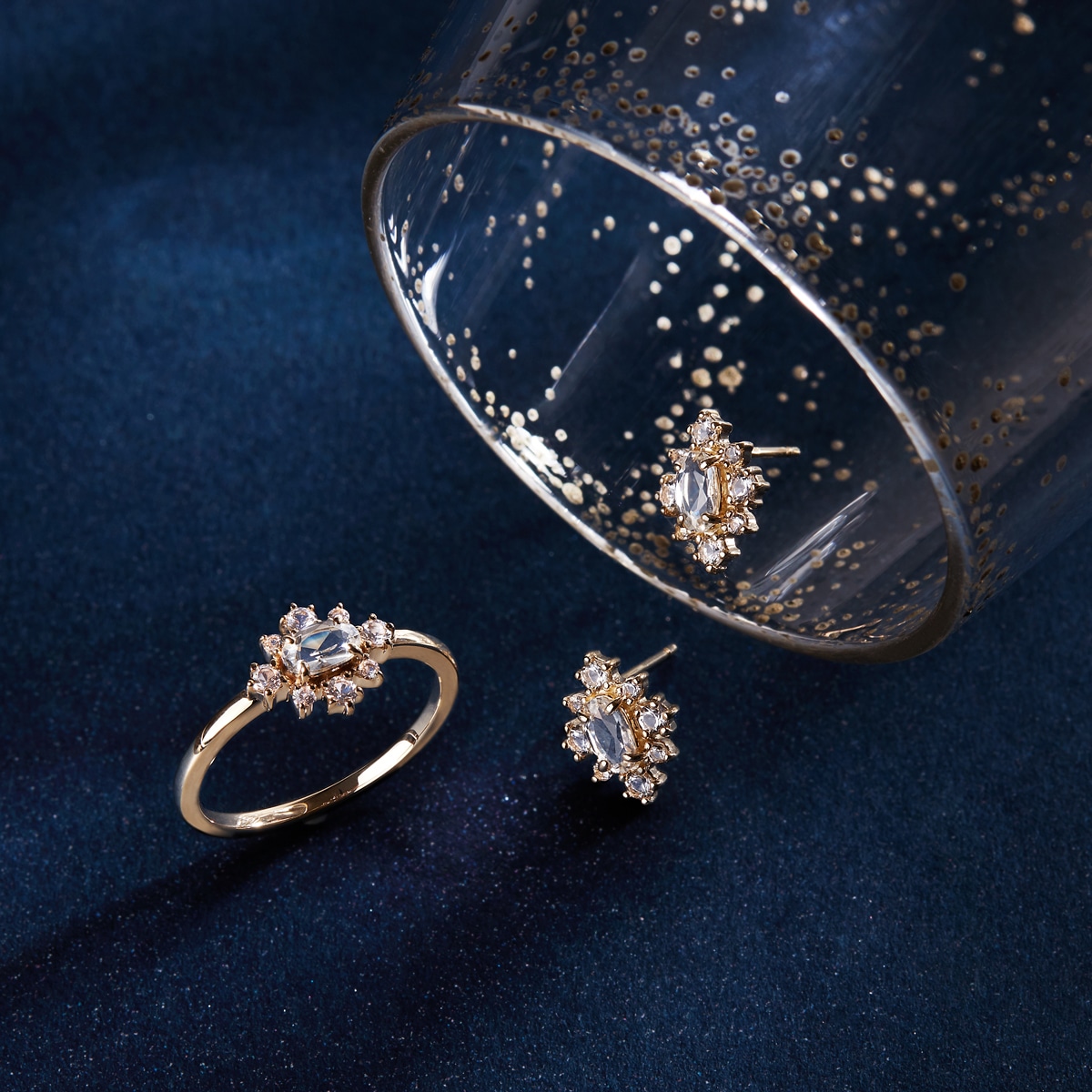 K10�C�G���[�S�[���h�z���C�g�g�p�[�Y�����O