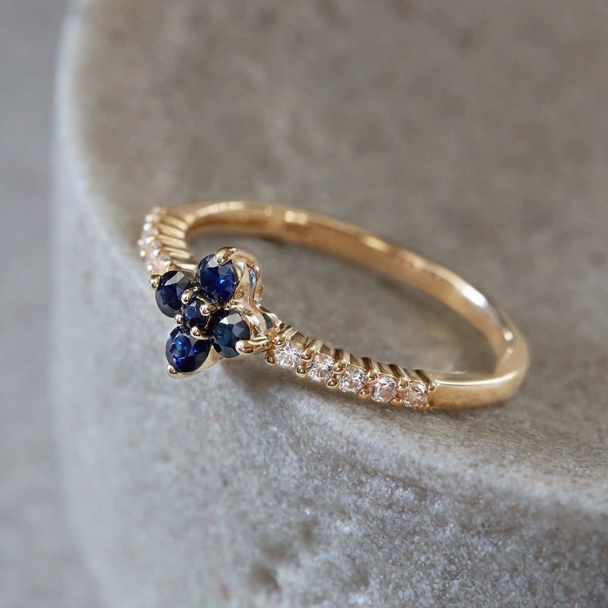 K10�C�G���[�S�[���h�T�t�@�C�A�����O