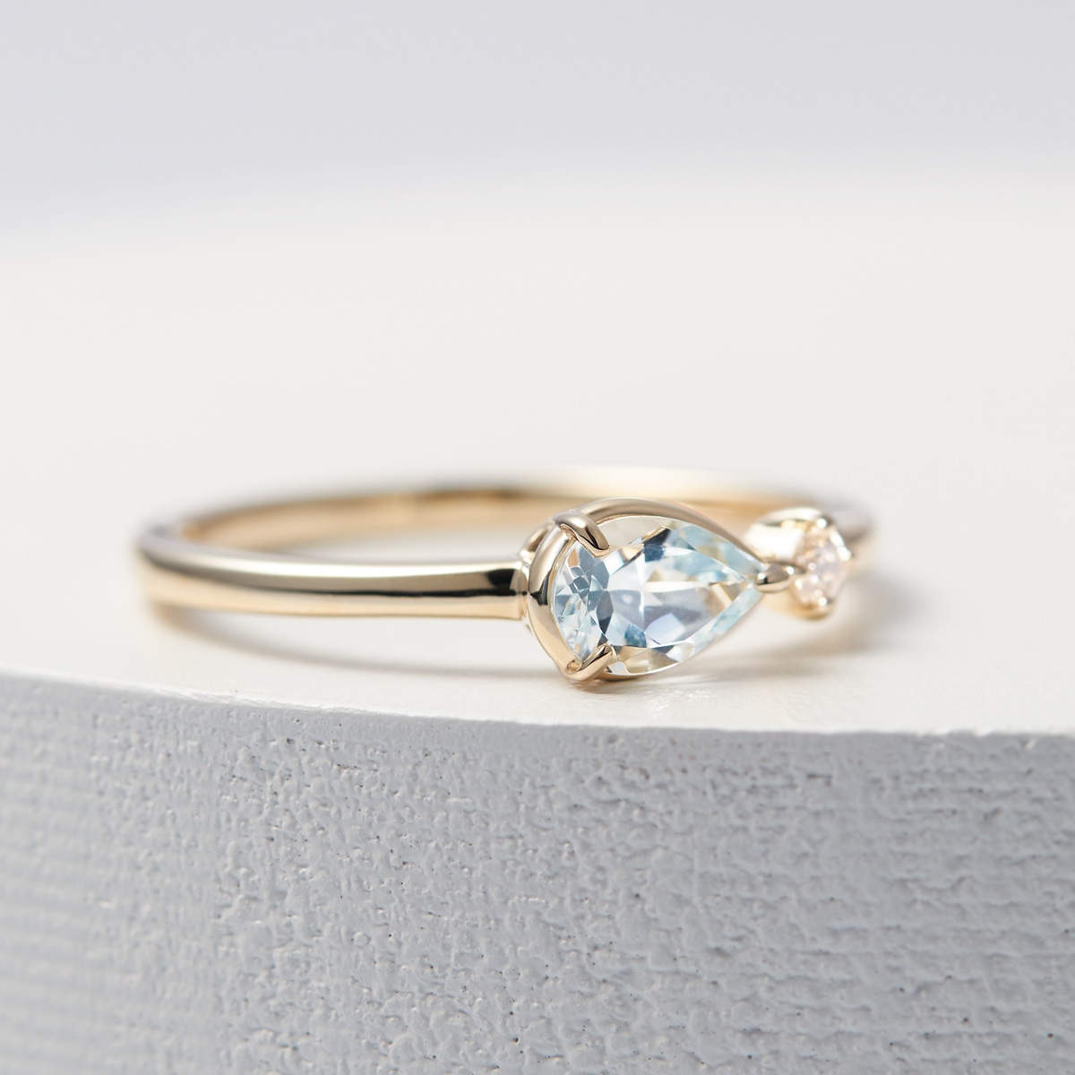 K10�C�G���[�S�[���h�A�N�A�}���������O