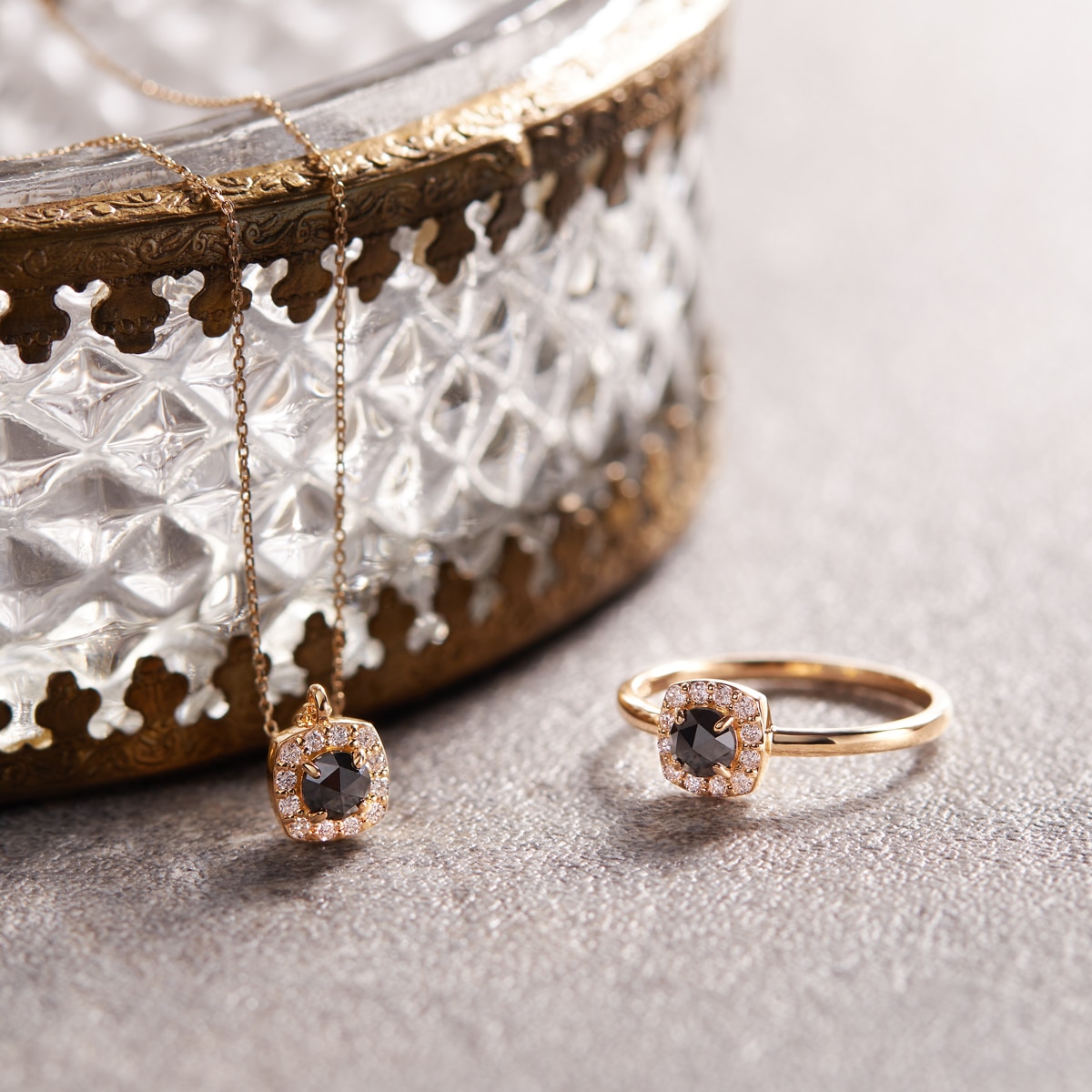 K18�C�G���[�S�[���h�u���b�N�_�C�������h�����O