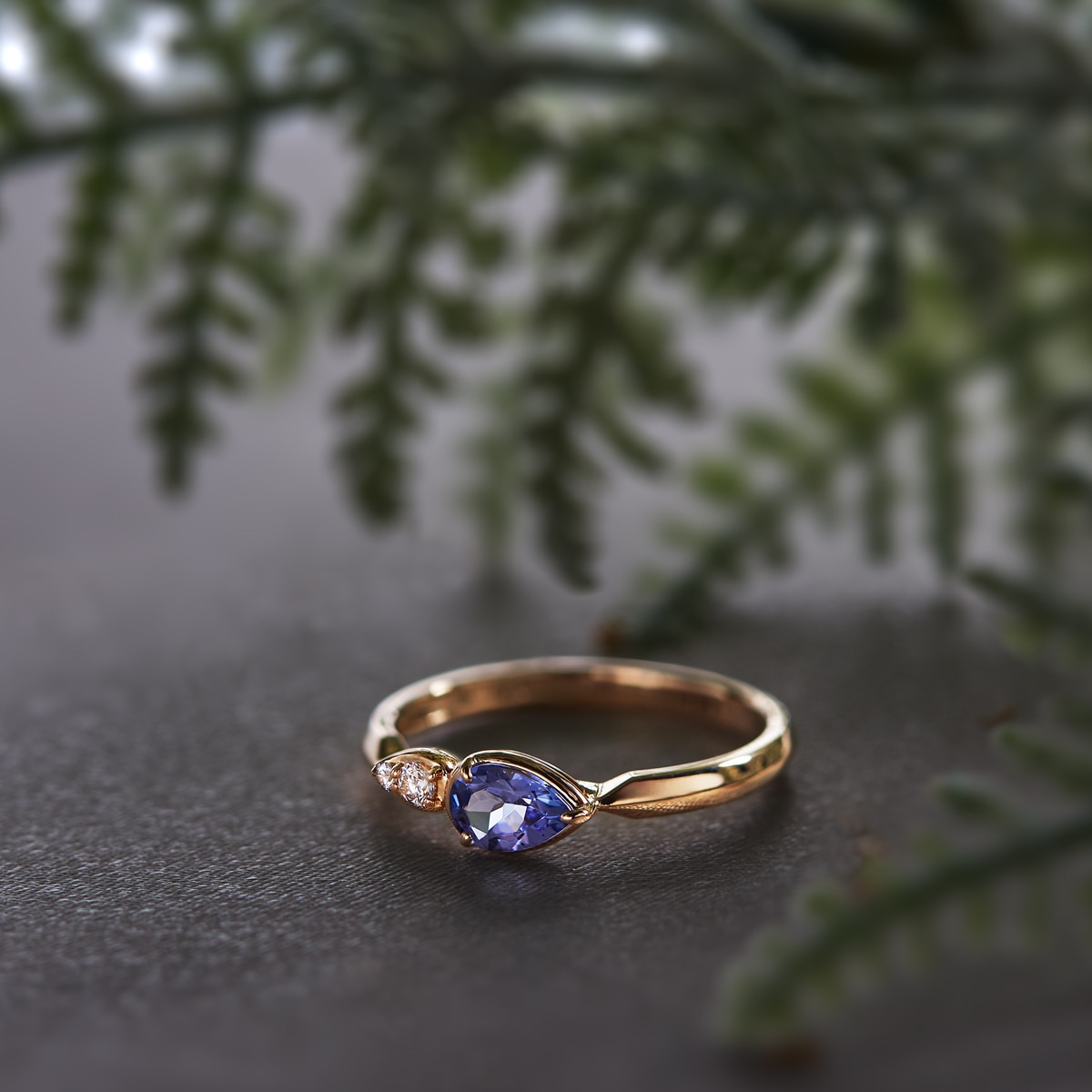 K18�C�G���[�S�[���h�^���U�i�C�g�����O