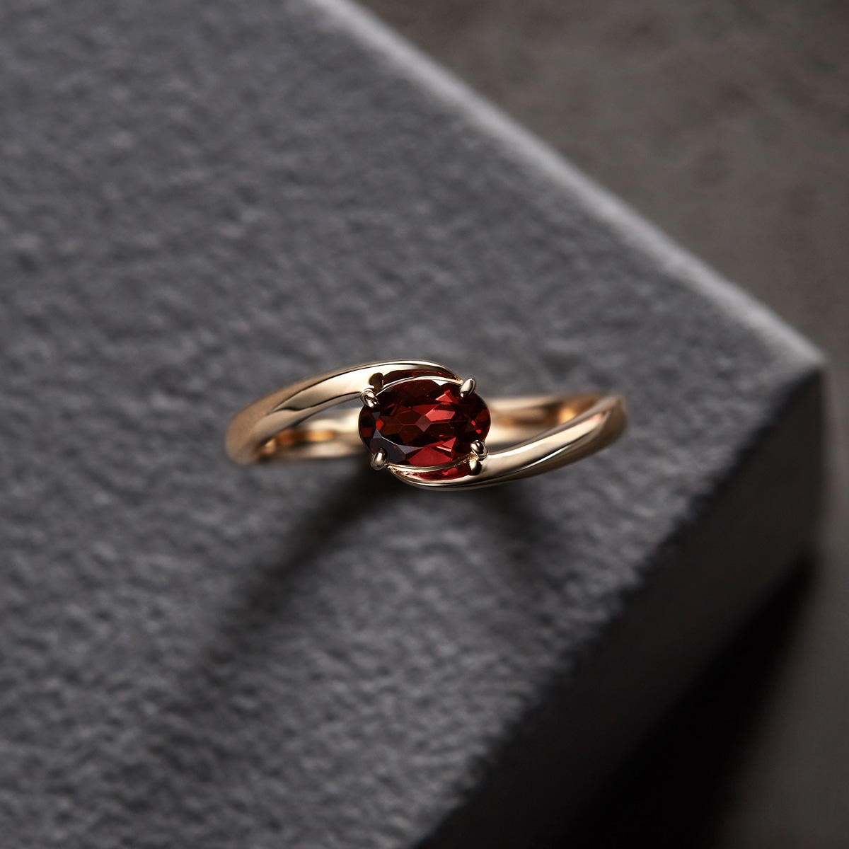 K10�C�G���[�S�[���h�A���}���_�C���K�[�l�b�g�����O