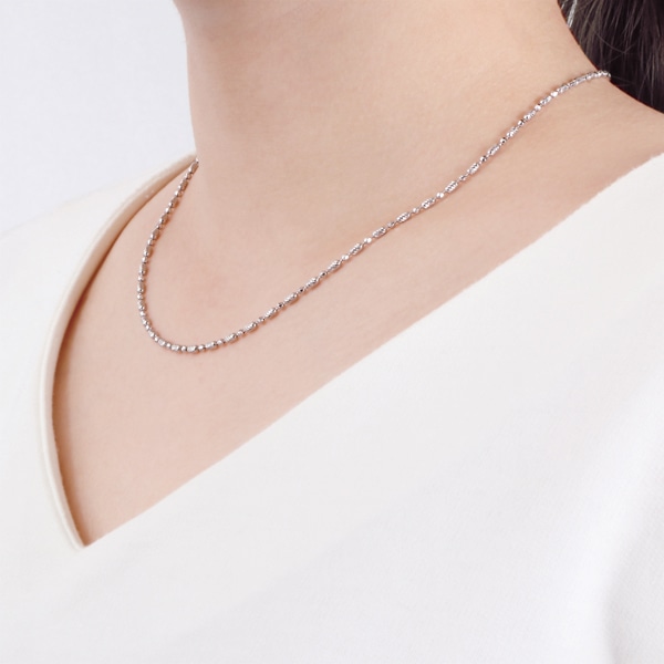 �v���`�i�l�b�N���X