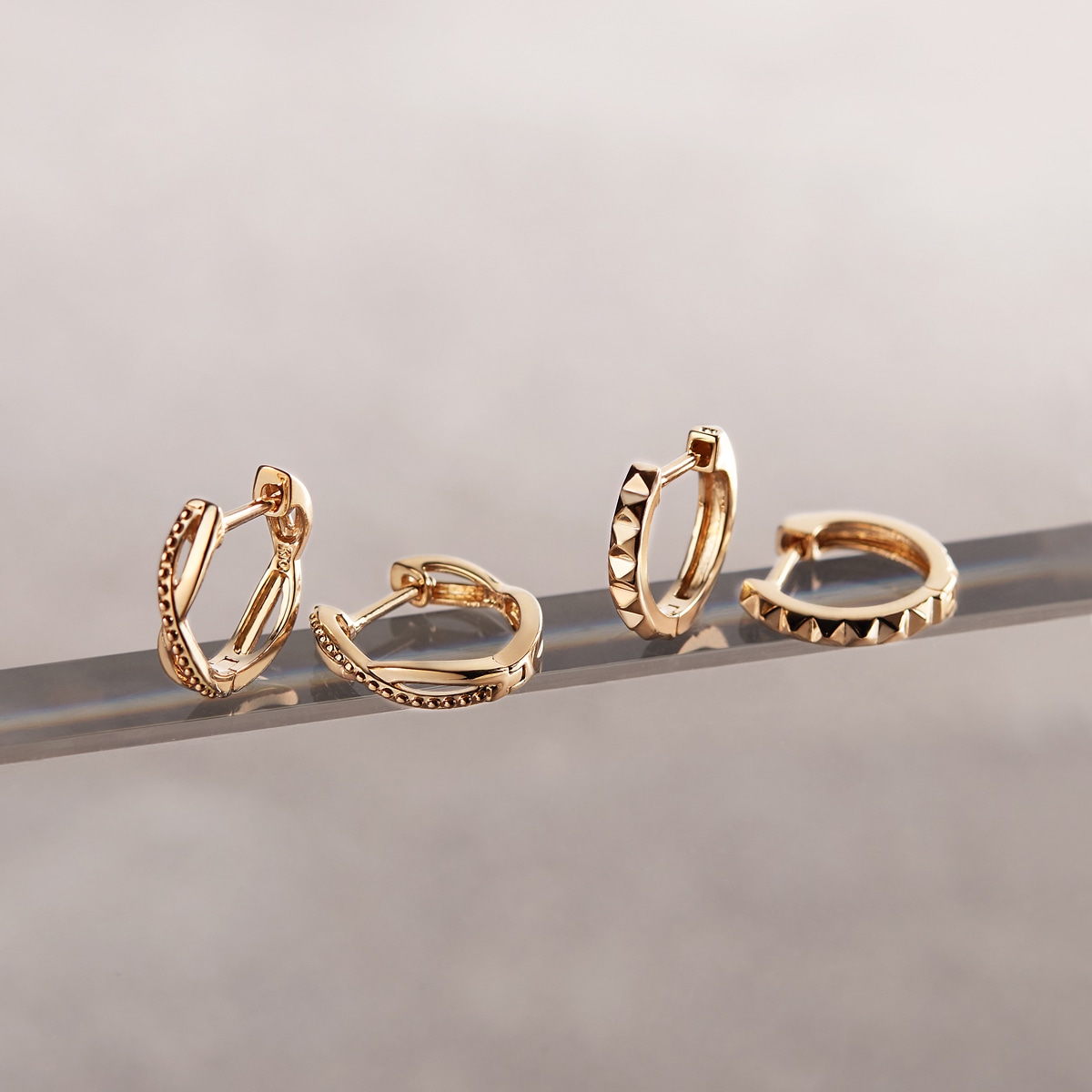 K10�C�G���[�S�[���h�s�A�X