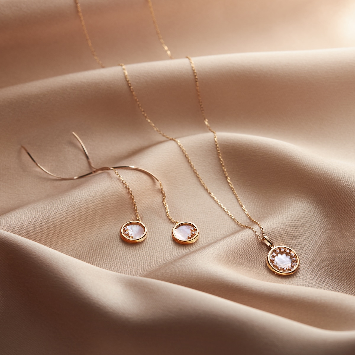 K10�C�G���[�S�[���h�V�F���s�A�X