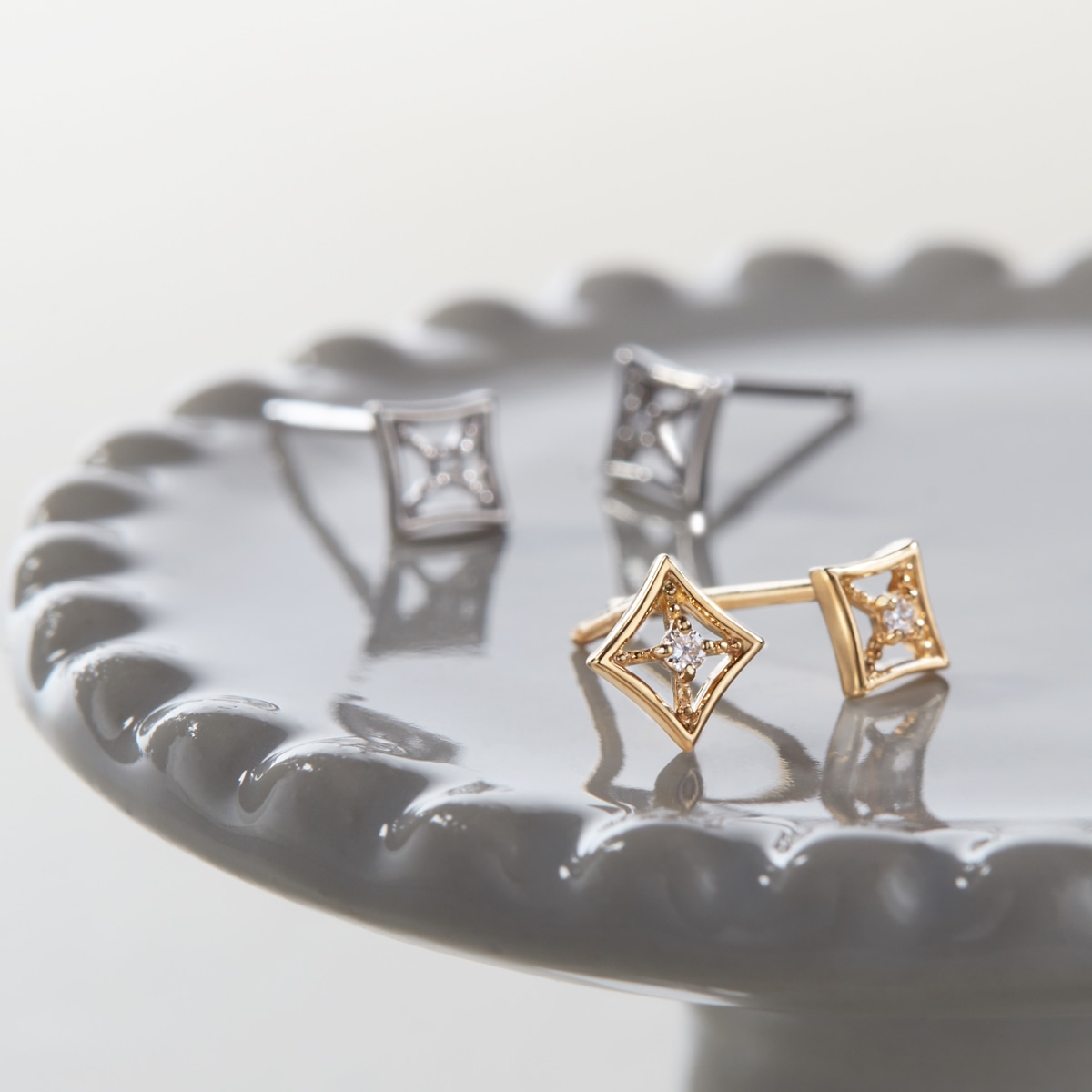 K10�z���C�g�S�[���h�_�C�������h�s�A�X