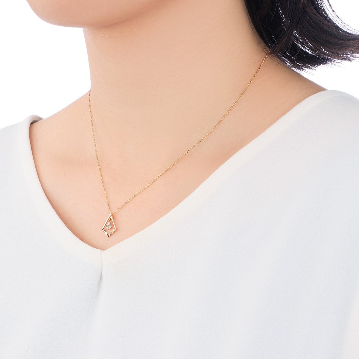 K10�C�G���[�S�[���h�_�C�������h�l�b�N���X