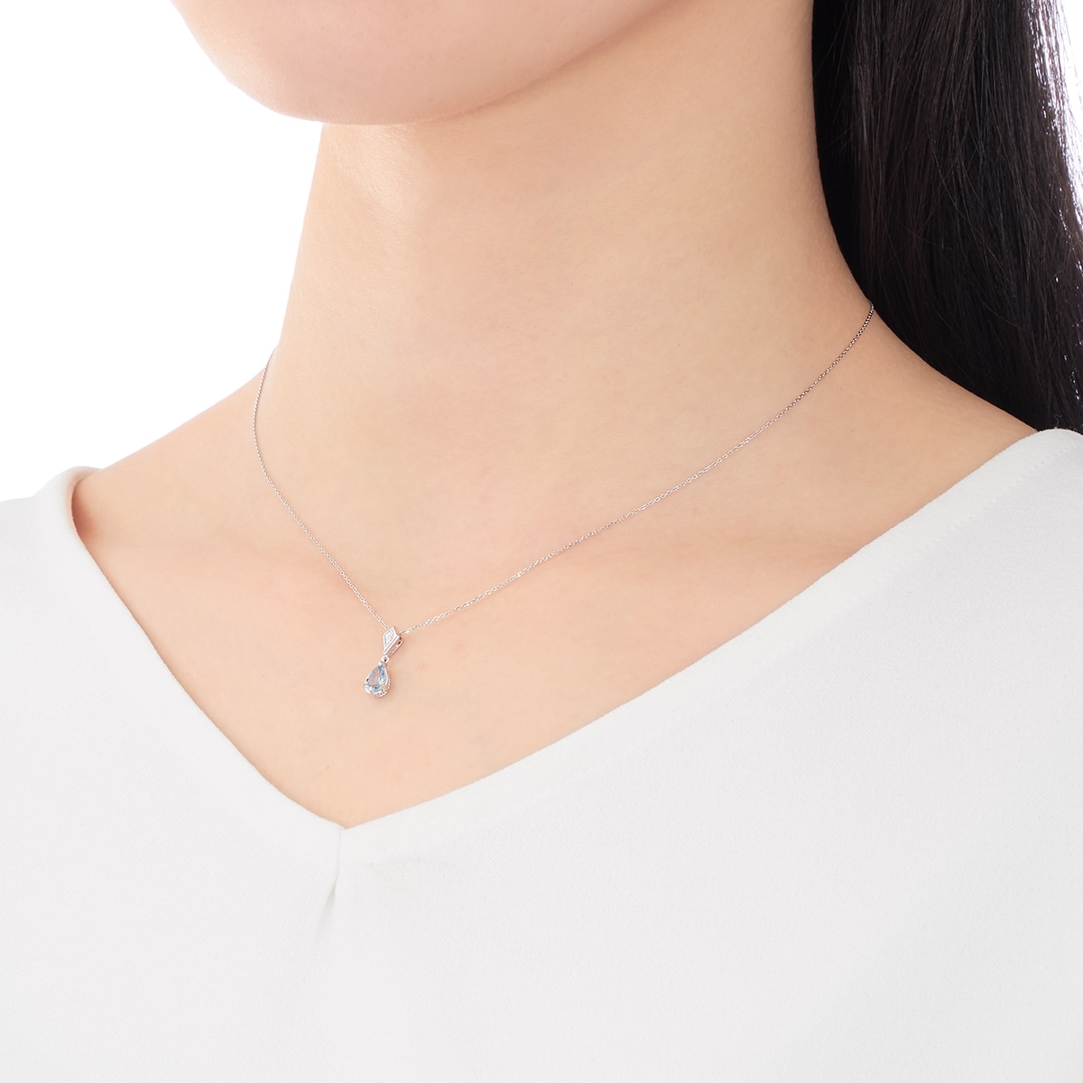 �v���`�i�A�N�A�}�����l�b�N���X