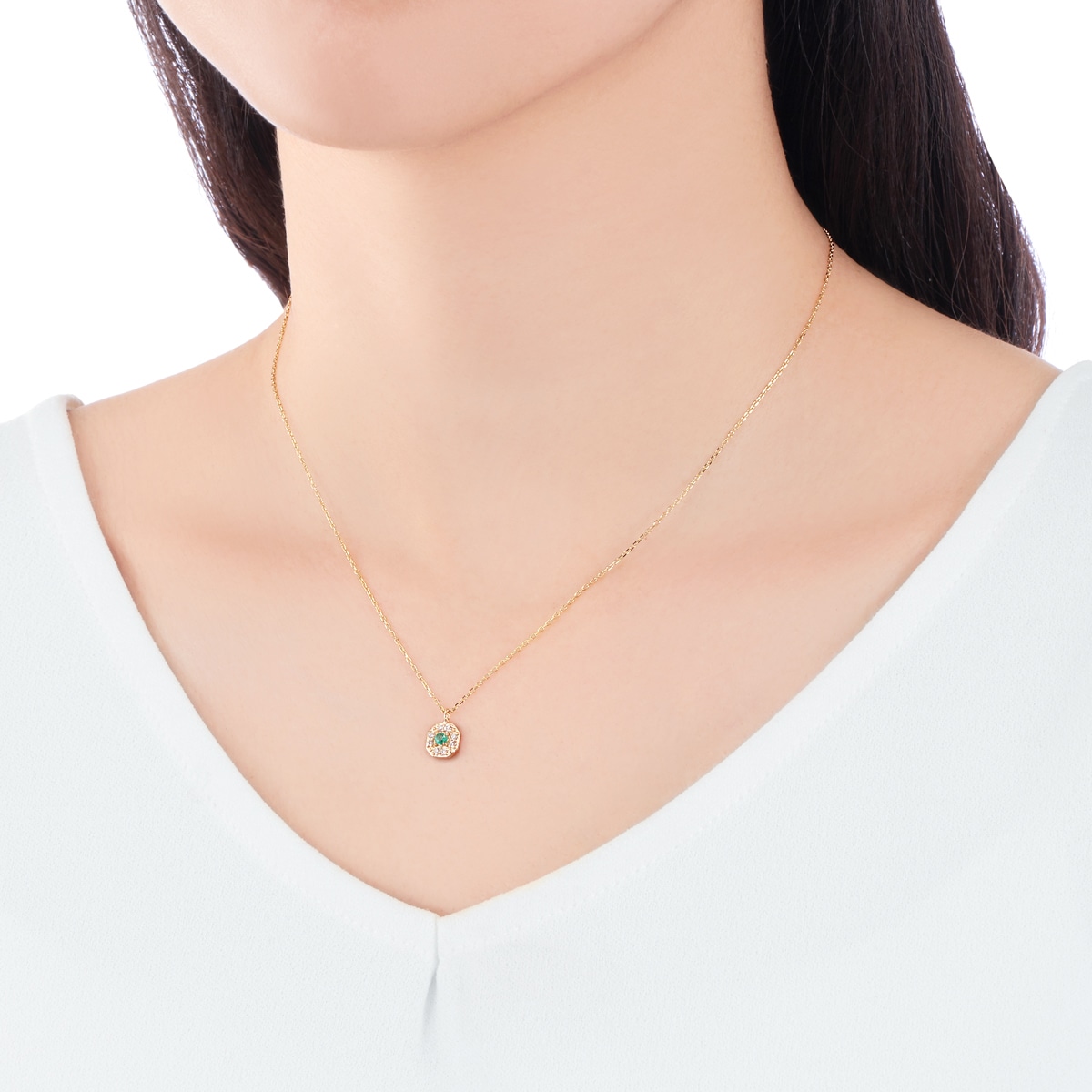 K10�C�G���[�S�[���h�G�������h�l�b�N���X