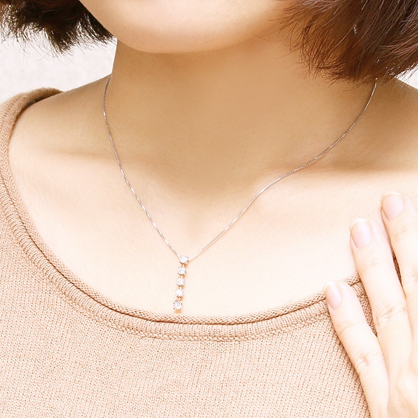 K18�z���C�g�S�[���h�_�C�������h�l�b�N���X