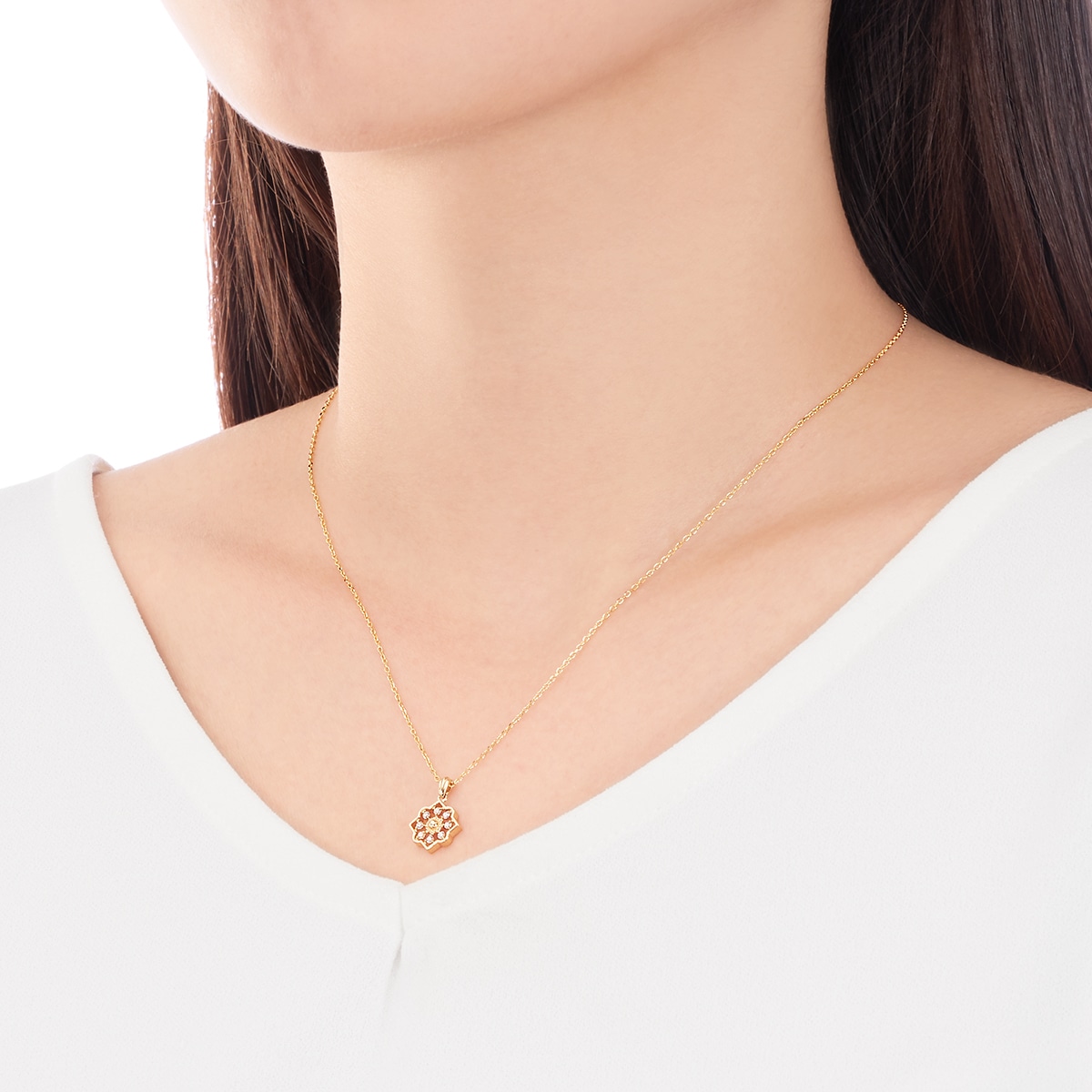 K10�C�G���[�S�[���h�_�C�������h�l�b�N���X