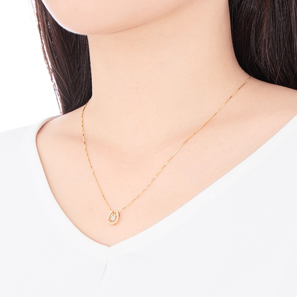 K18�C�G���[�S�[���h�_�C�������h�l�b�N���X