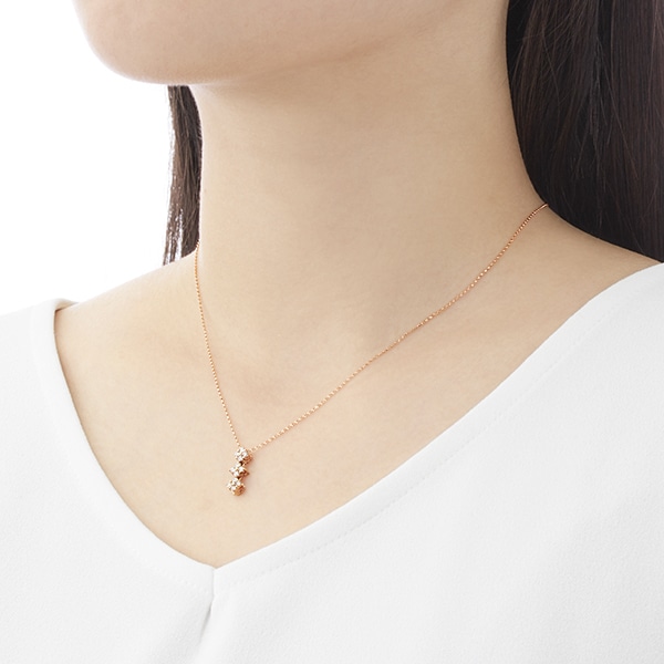 K18�s���N�S�[���h�_�C�������h�l�b�N���X