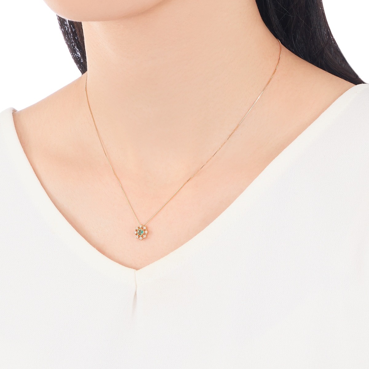 K18�C�G���[�S�[���h�G�������h�l�b�N���X