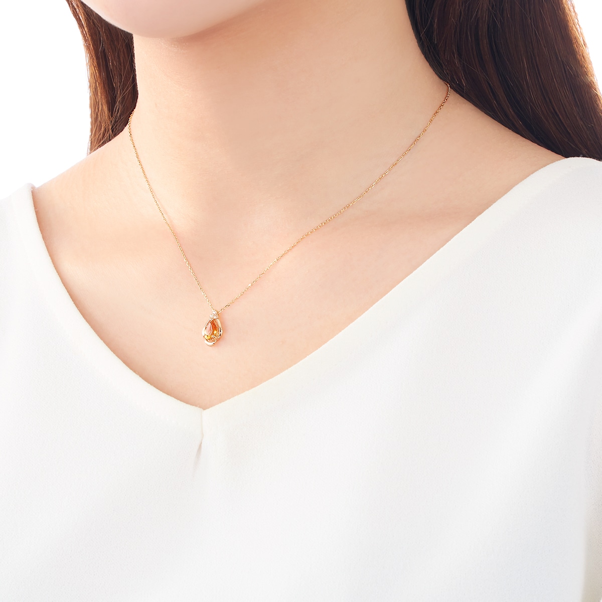 K10�C�G���[�S�[���h�V�g�����l�b�N���X