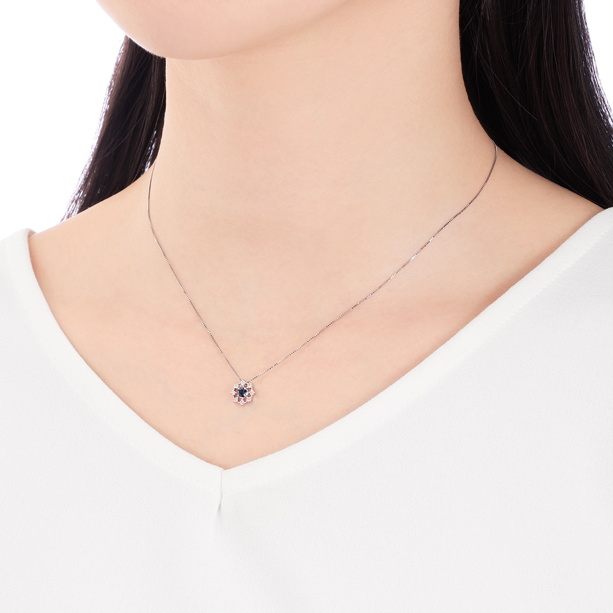 �v���`�i�T�t�@�C�A�l�b�N���X