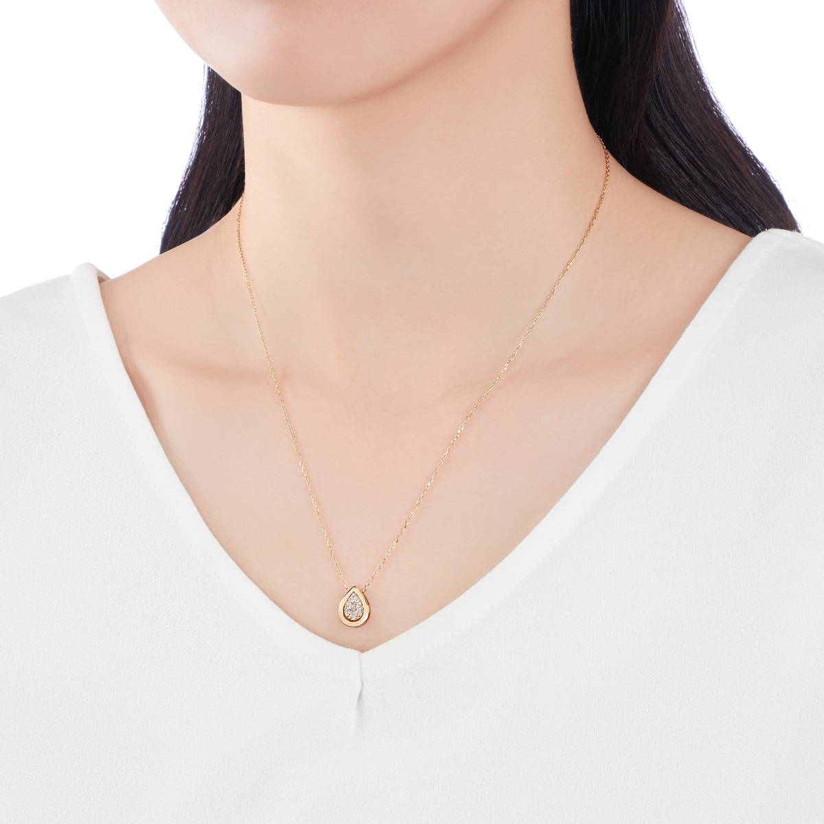 K18�C�G���[�S�[���h�_�C�������h�l�b�N���X