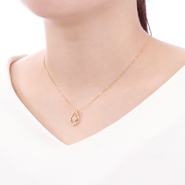 K18�C�G���[�S�[���h�_�C�������h�l�b�N���X