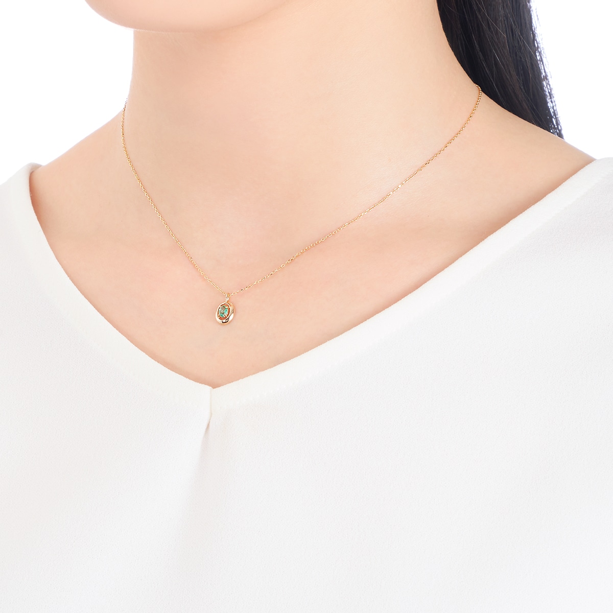 K10�C�G���[�S�[���h�G�������h�l�b�N���X