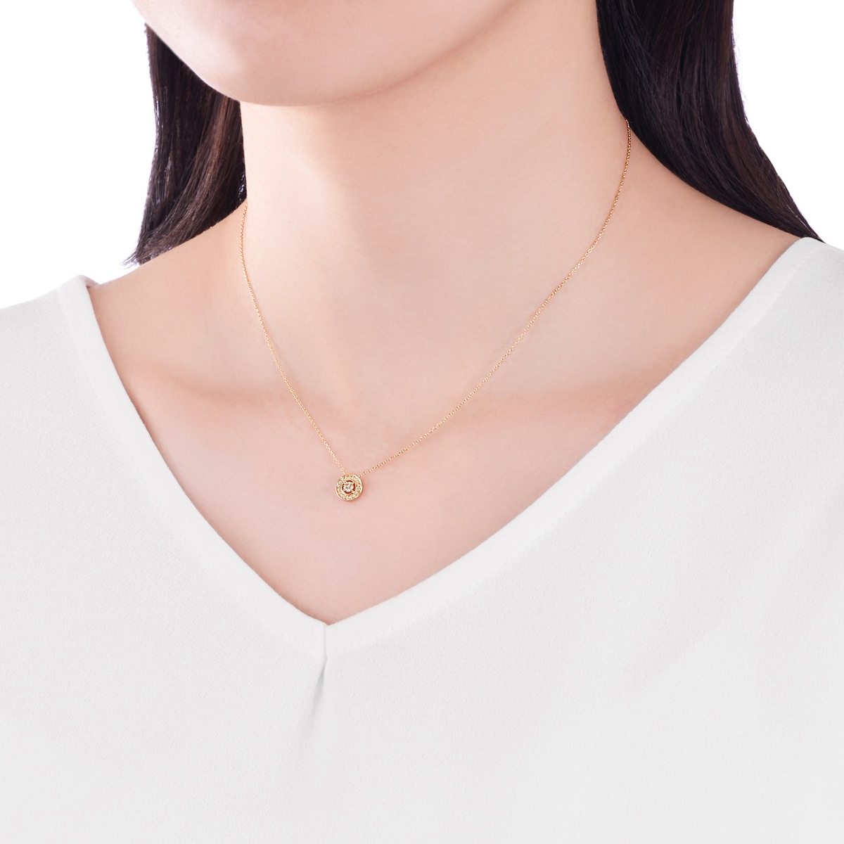 K18�C�G���[�S�[���h�_�C�������h�l�b�N���X