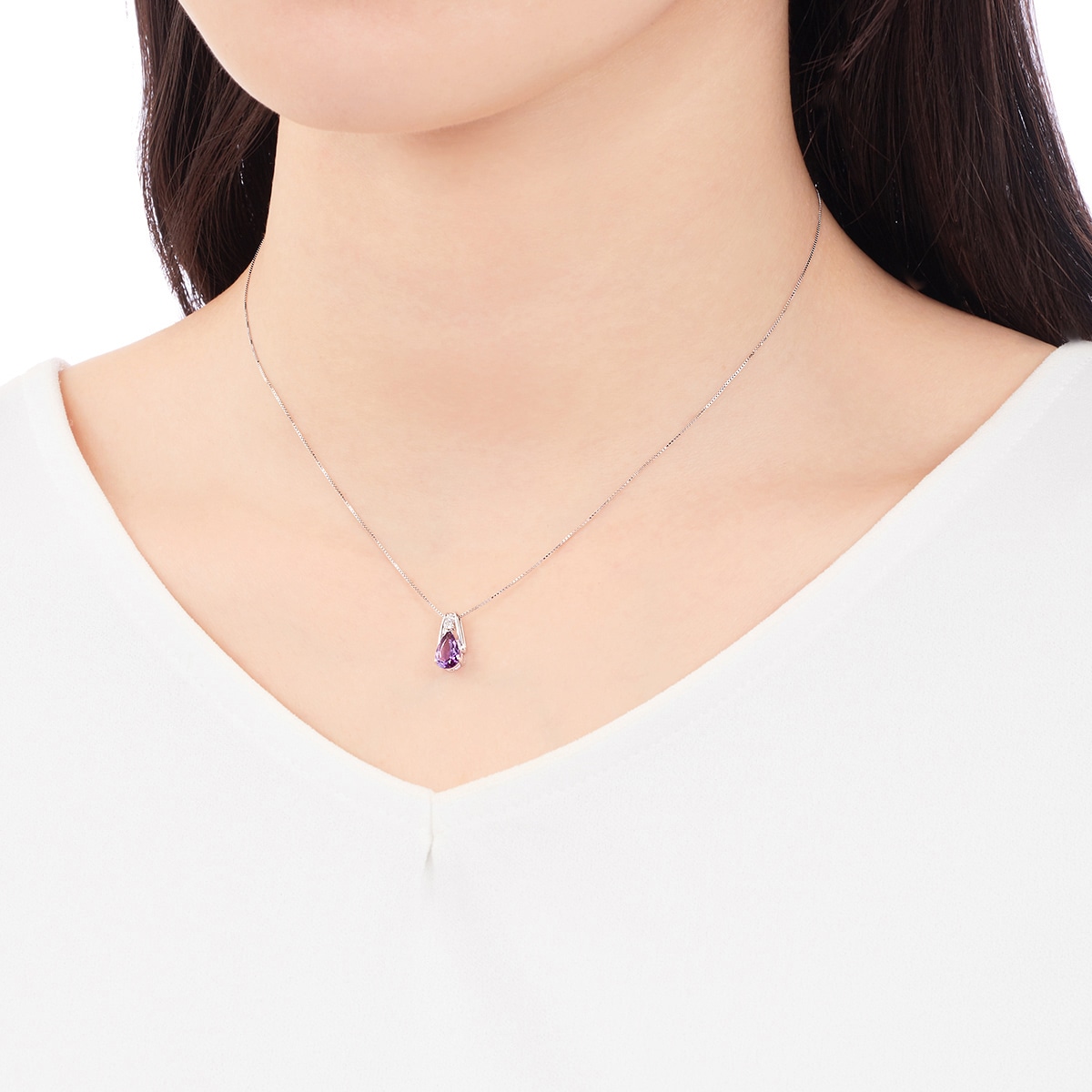 �v���`�i�A���V�X�g�l�b�N���X