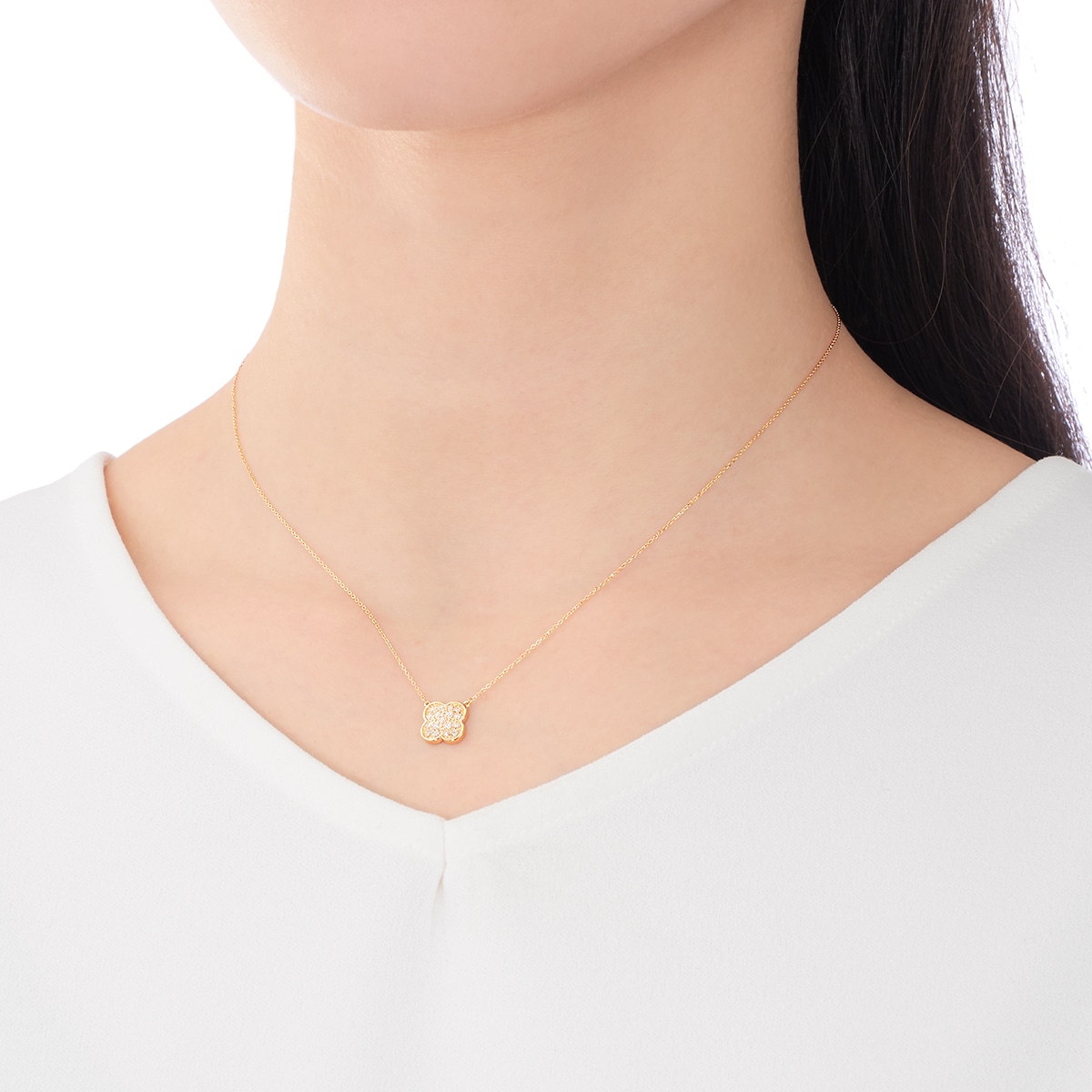 K18�C�G���[�S�[���h�_�C�������h�l�b�N���X