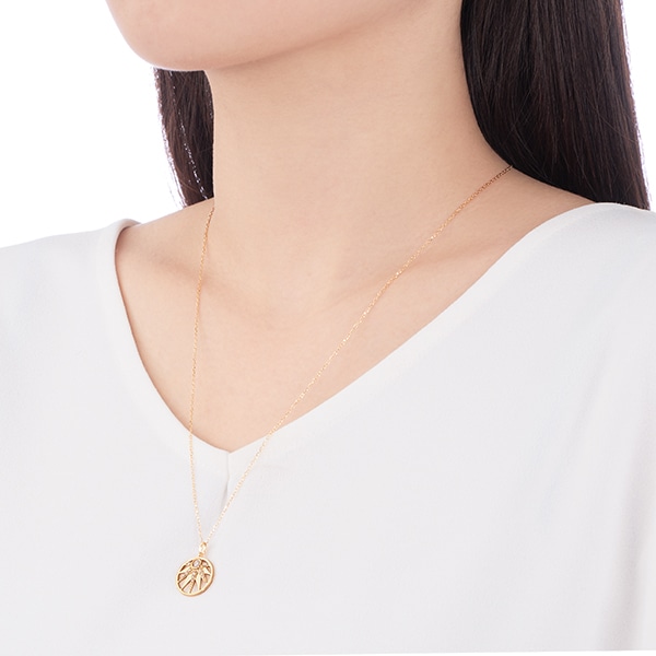 K18�C�G���[�S�[���h�_�C�������h�l�b�N���X