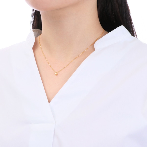 K18�C�G���[�S�[���h�_�C�������h�l�b�N���X