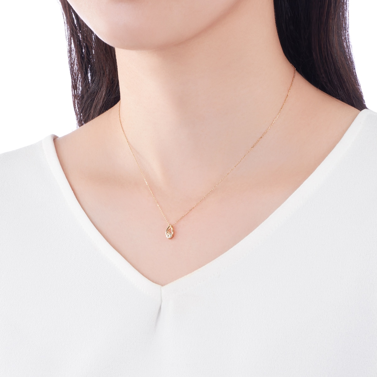 K18�C�G���[�S�[���h�_�C�������h�l�b�N���X