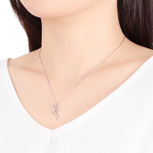 K10�z���C�g�S�[���h�_�C�������h�l�b�N���X