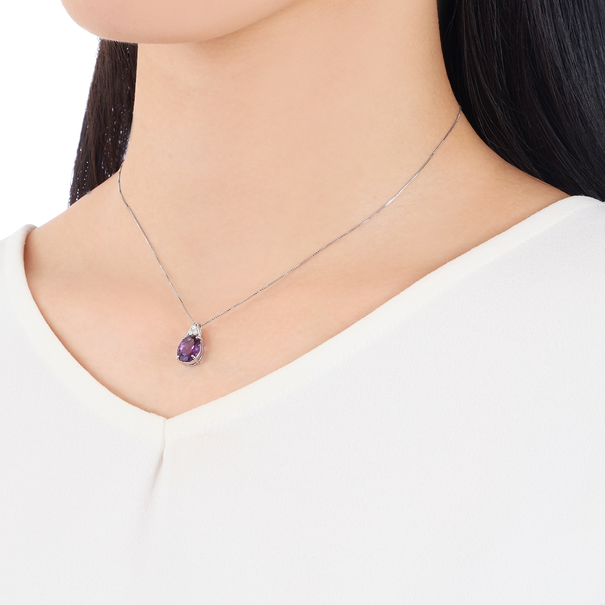 �v���`�i�A���V�X�g�l�b�N���X