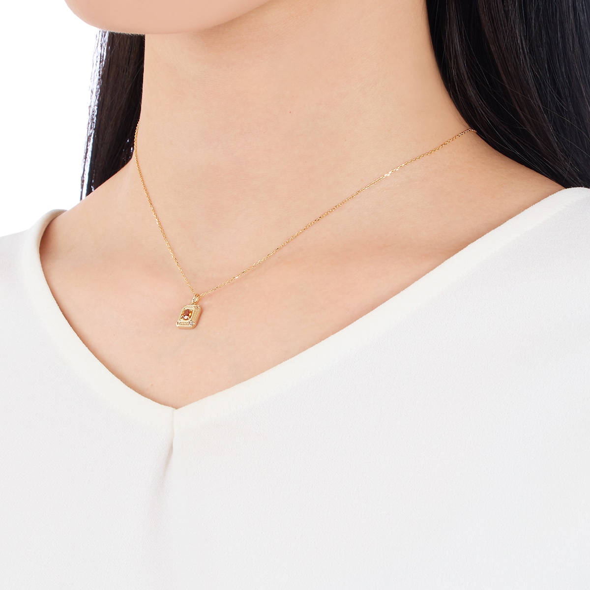 K10�C�G���[�S�[���h�V�g�����l�b�N���X