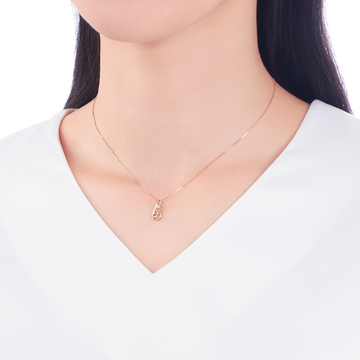 K18�C�G���[�S�[���h�_�C�������h�l�b�N���X