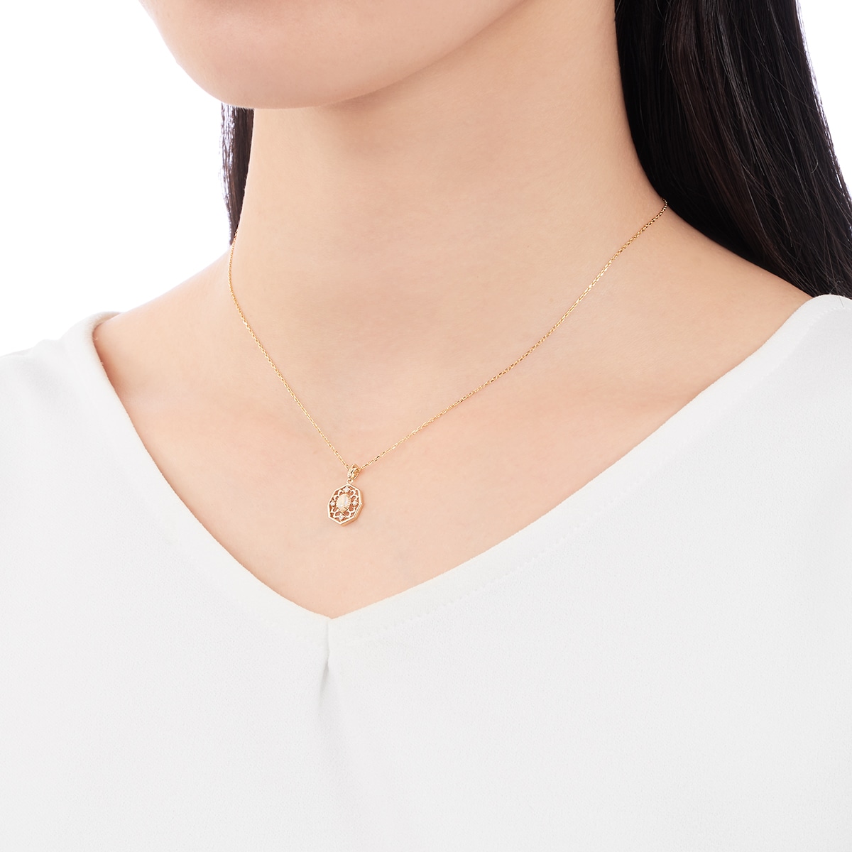 K10�C�G���[�S�[���h�I�p�[���l�b�N���X