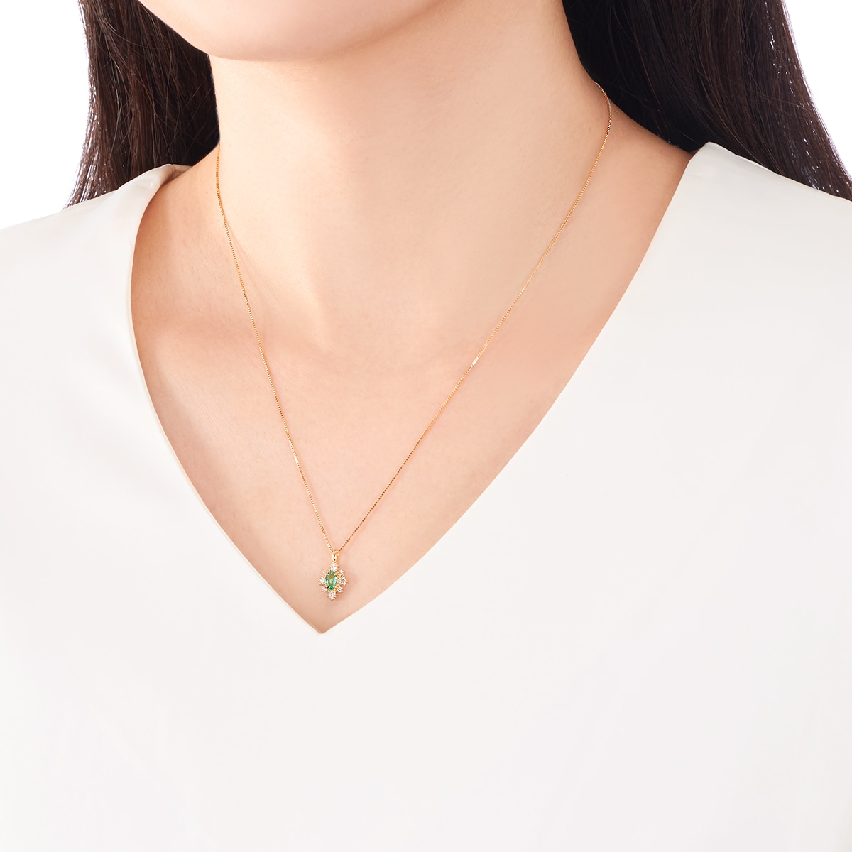 K18�C�G���[�S�[���h�G�������h�l�b�N���X