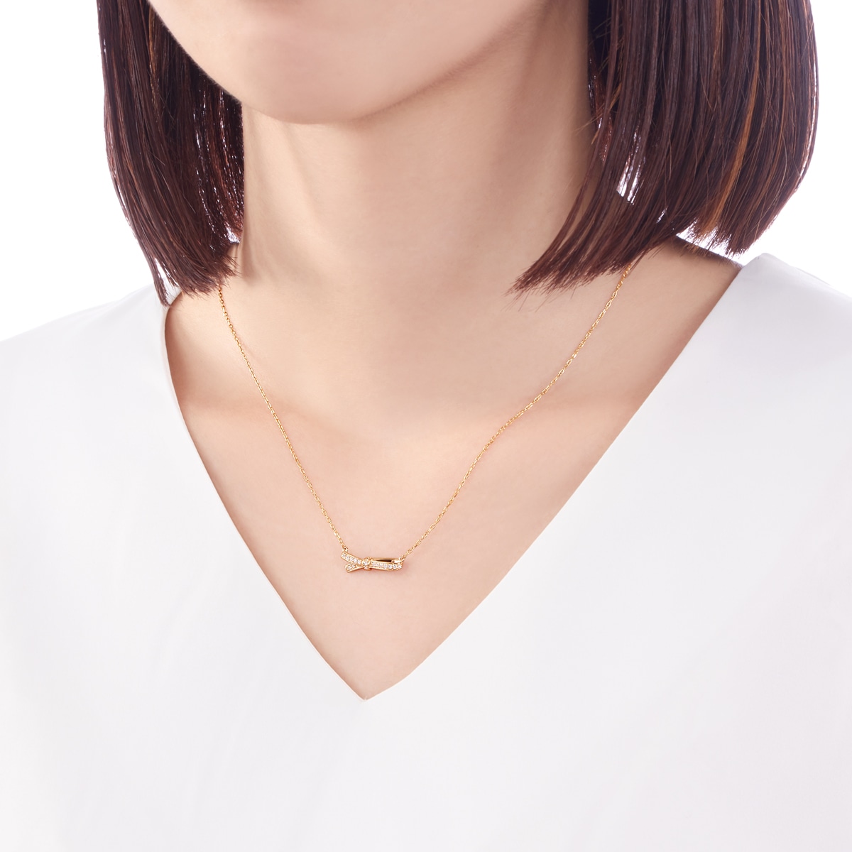 K18�C�G���[�S�[���h�_�C�������h�l�b�N���X