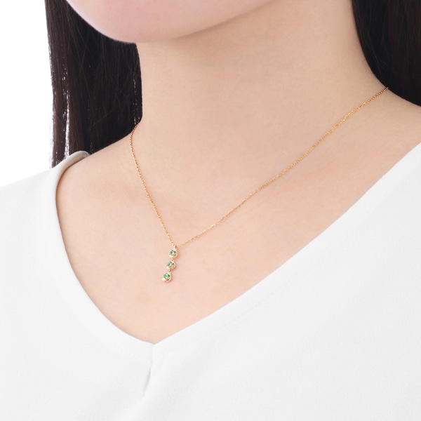 K10�C�G���[�S�[���h�G�������h�l�b�N���X