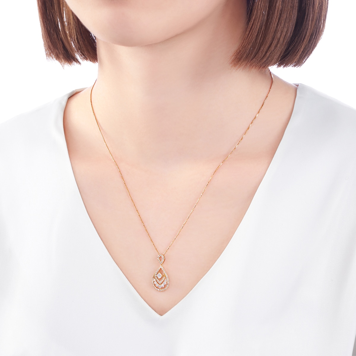 K18�C�G���[�S�[���h�_�C�������h�l�b�N���X