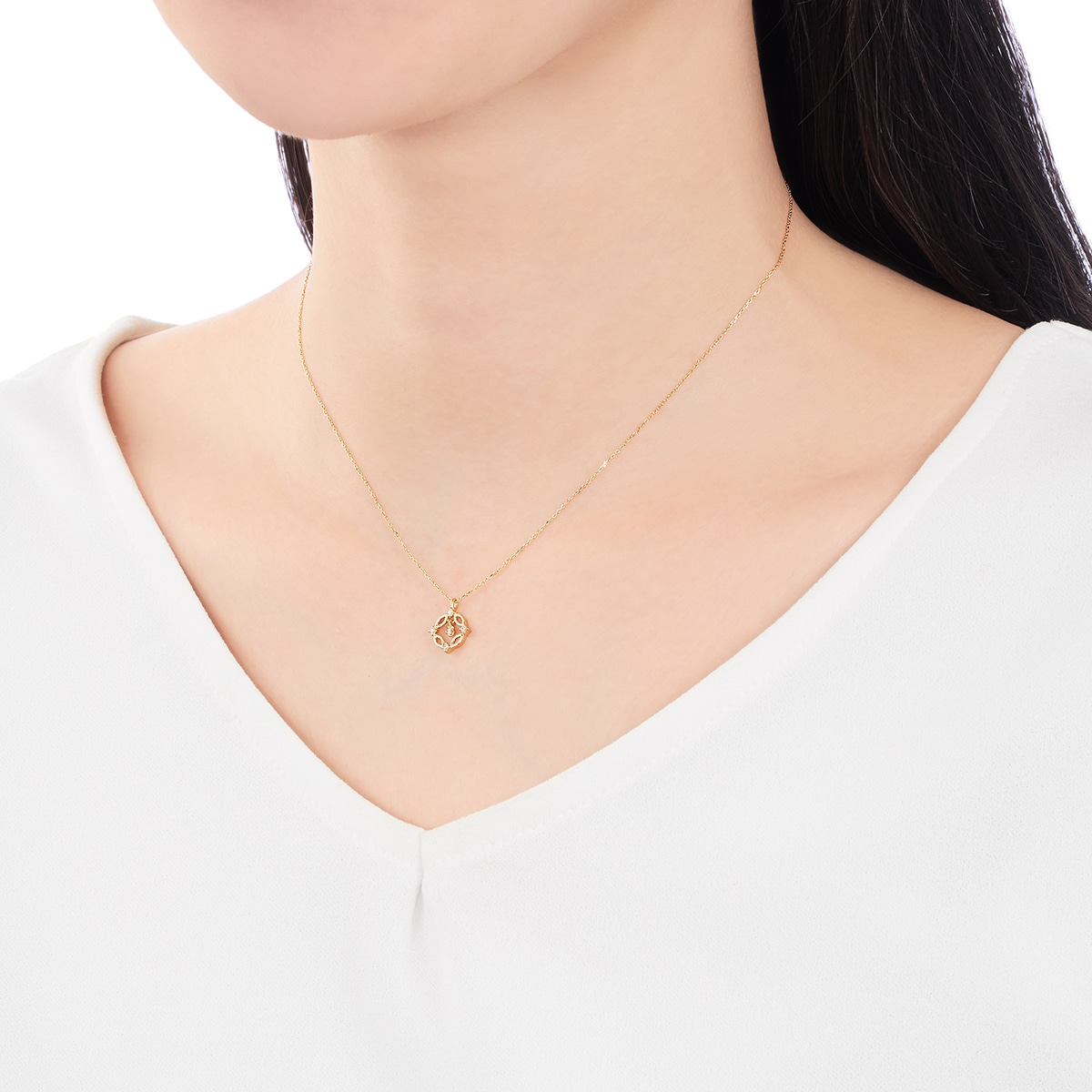 K18�C�G���[�S�[���h�_�C�������h�l�b�N���X