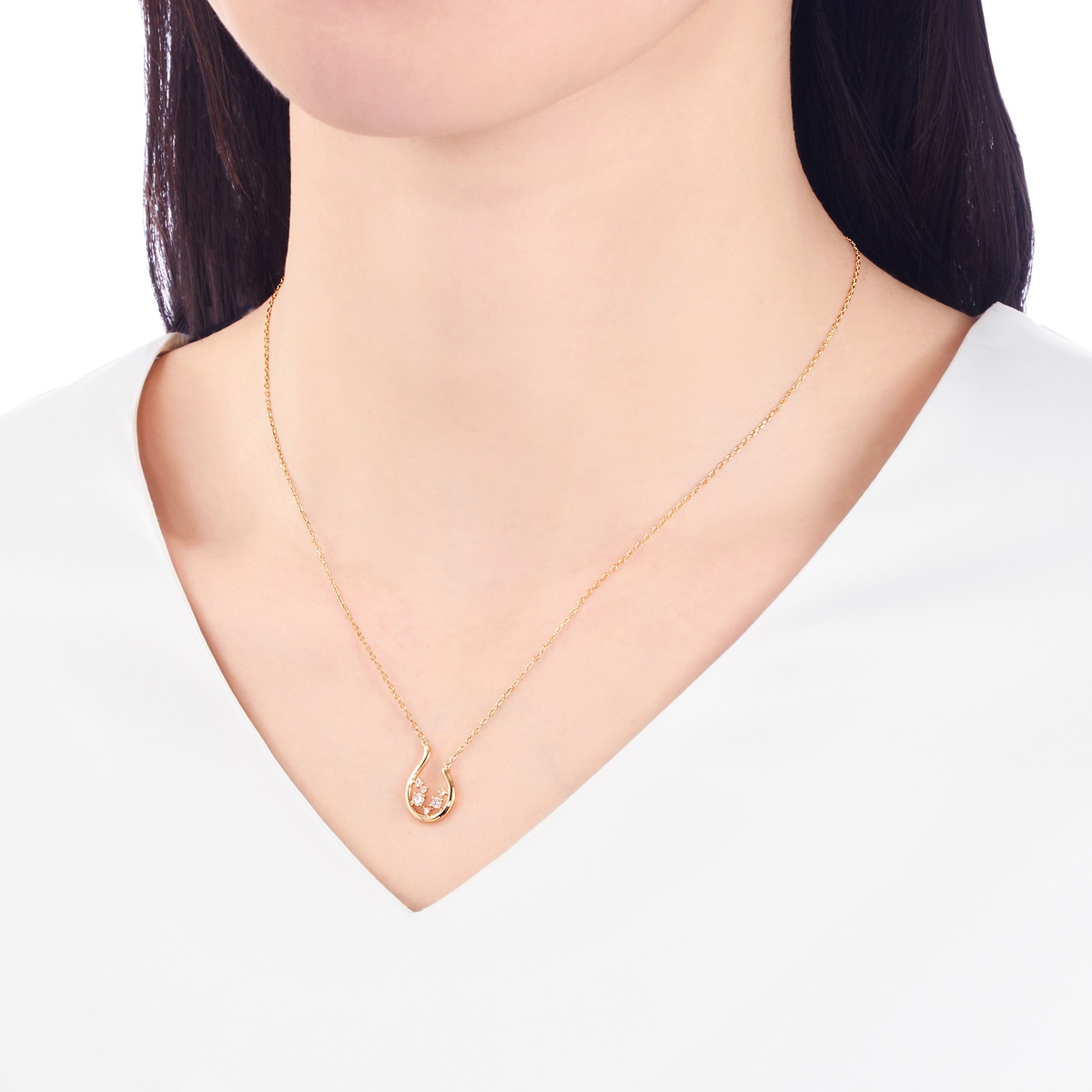 K18�C�G���[�S�[���h�_�C�������h�l�b�N���X