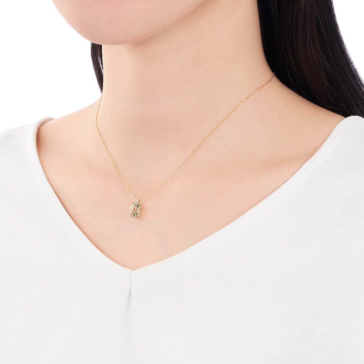 K10�C�G���[�S�[���h�O���[���A���V�X�g�l�b�N���X