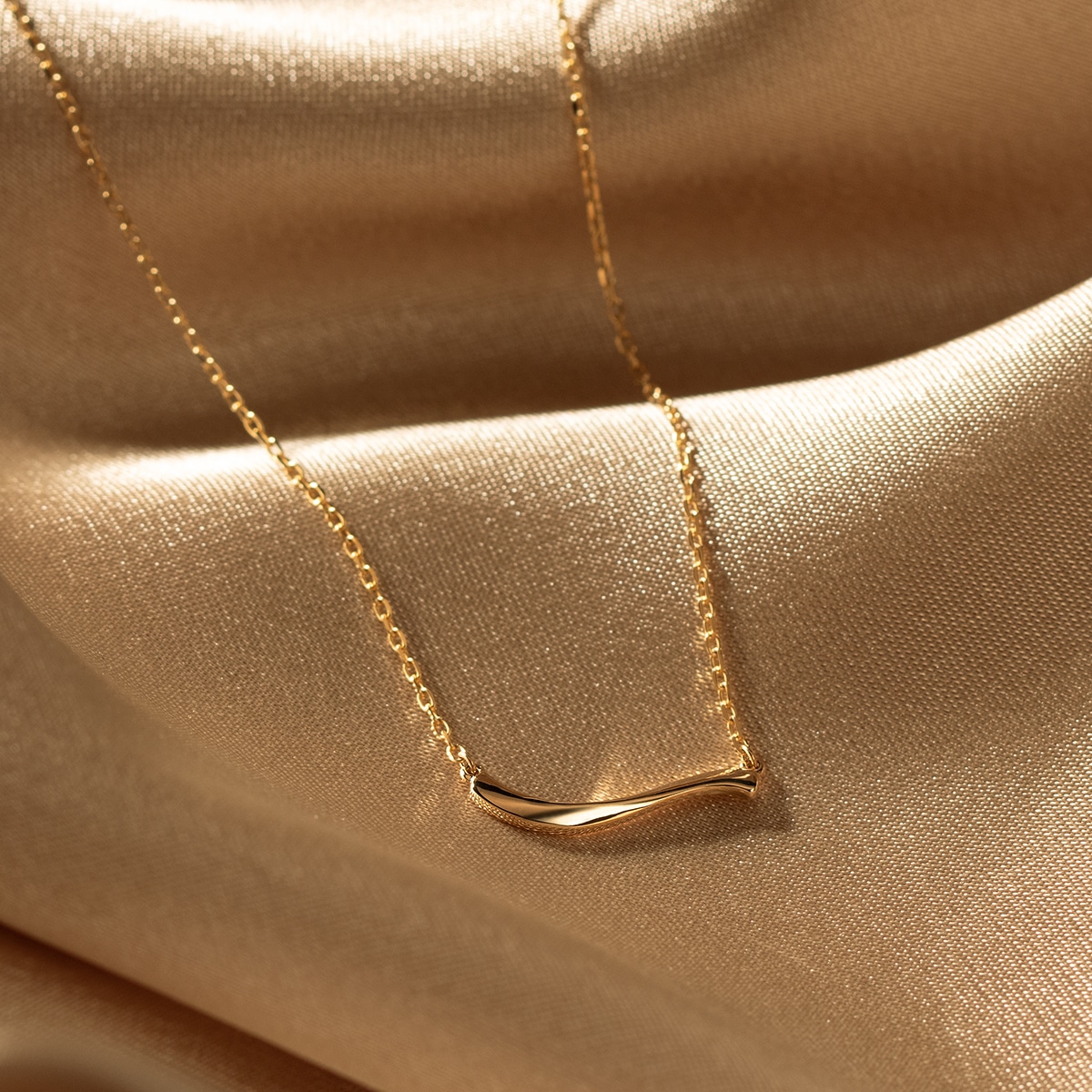 K10�C�G���[�S�[���h�l�b�N���X