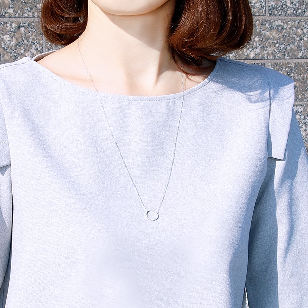 K10�z���C�g�S�[���h�_�C�������h�����O�l�b�N���X