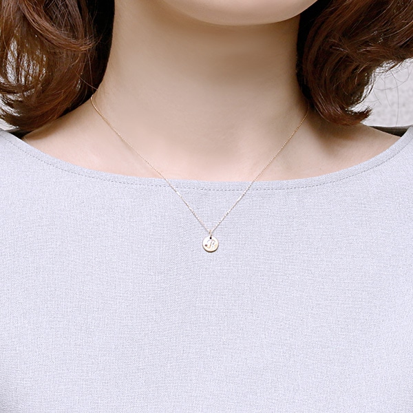 K18�C�G���[�S�[���h�_�C�������h�l�b�N���X